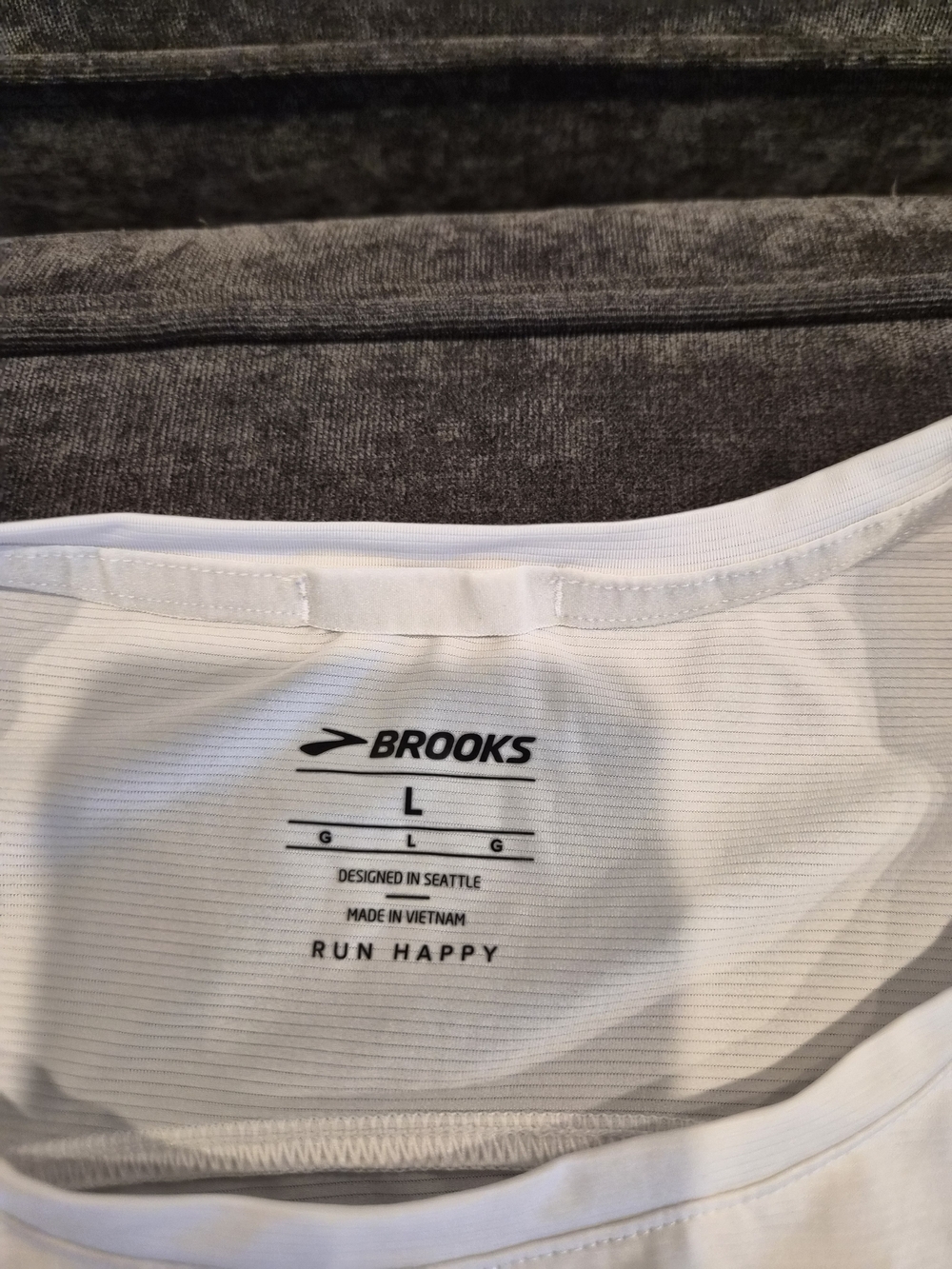 Brooks White Women's Running Singlet - Picture 3 of 4